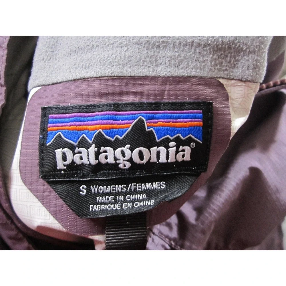 Patagonia Jacket Womens Small Purple Hooded Nylon Rain Shell Hiking STY 83806 - Picture 8 of 10